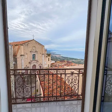 - Arcodia 3* San Marco d'Alunzio
