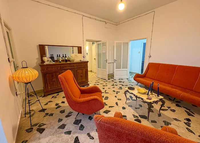 - Arcodia Bed & Breakfast 3*